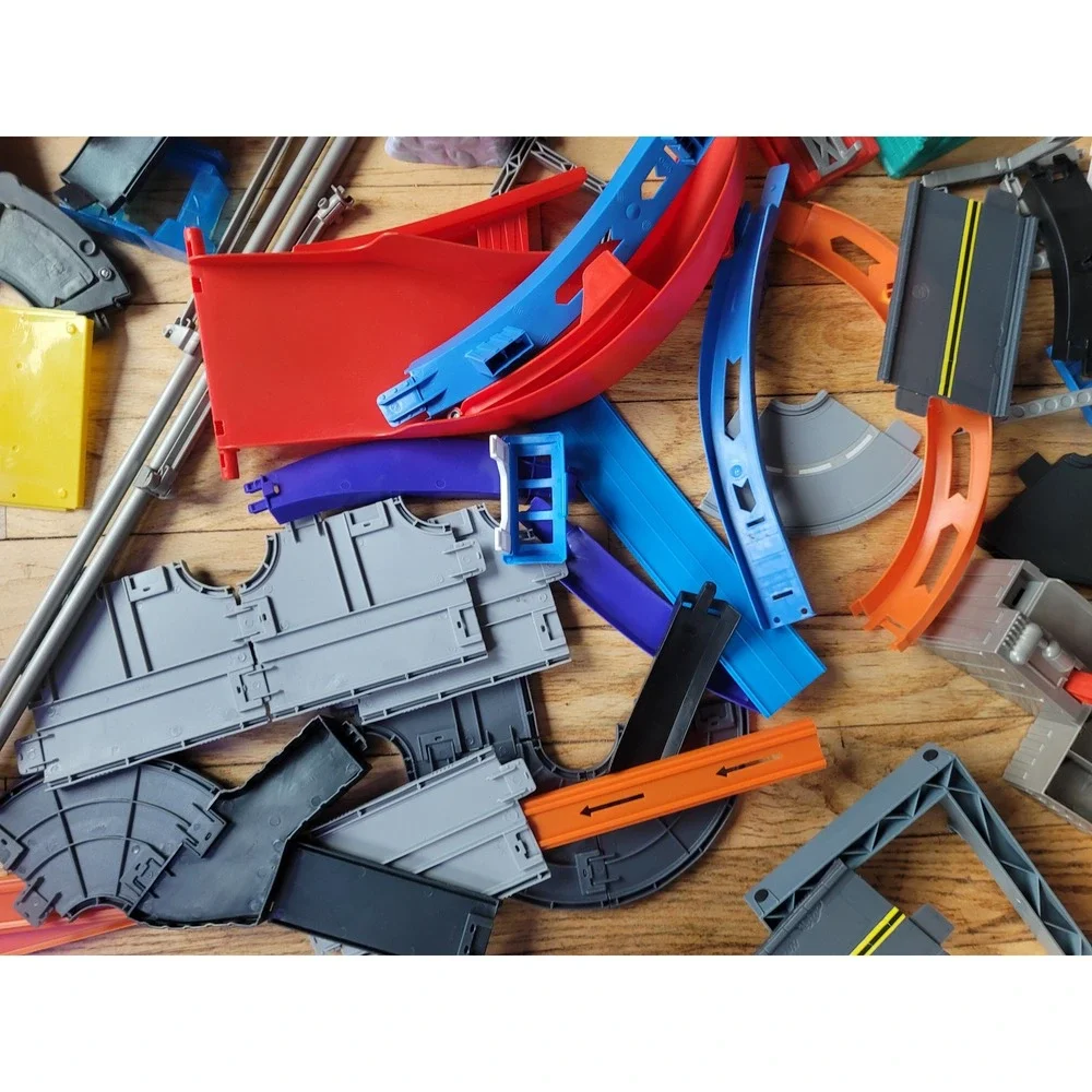 4 Set LOT Hot Wheels Beat‎ That Ultimate Raceway Hot-Rod Garage Super Jump